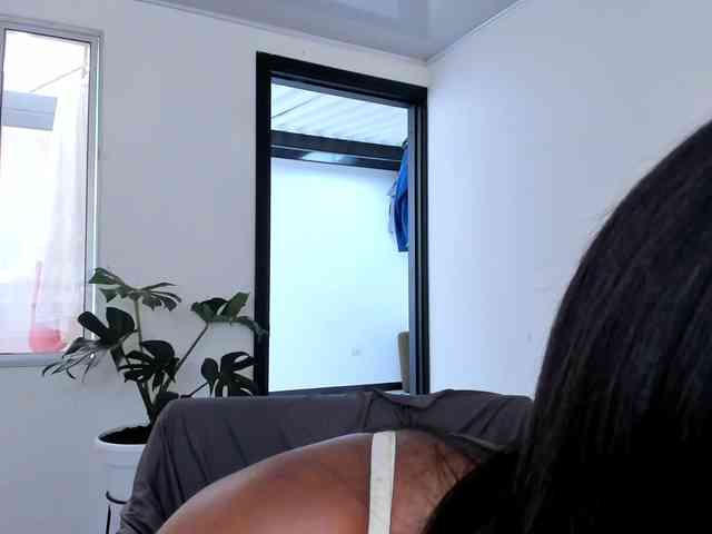 irissmoon777 webcam