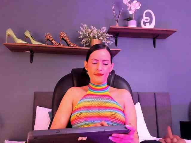 Coco-balenciaga Coco-balenciaga