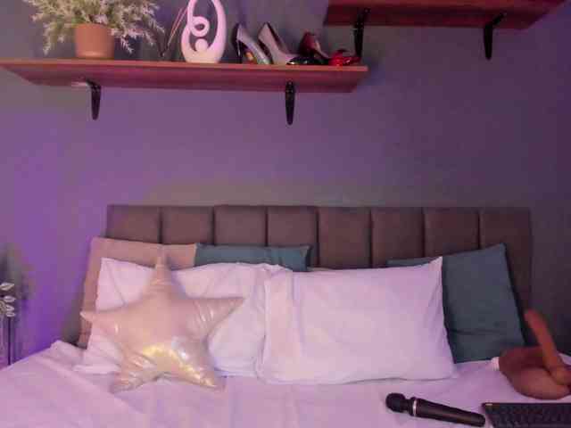 Coco-balenciaga webcam