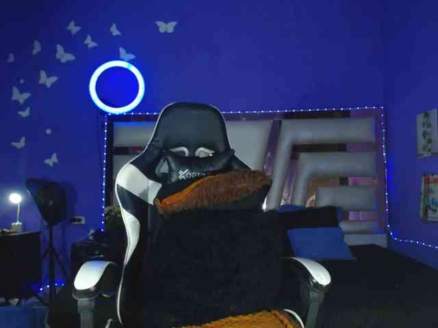 Shaina-Monroe Live Webcam on BongaCams