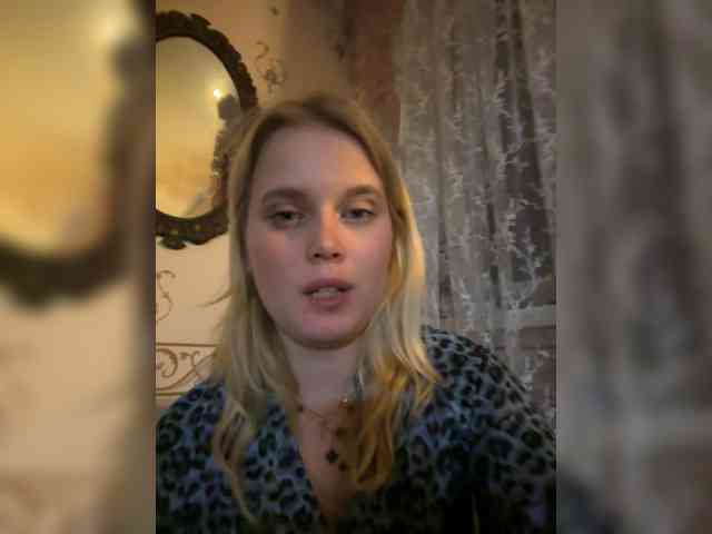 Pionchick webcam