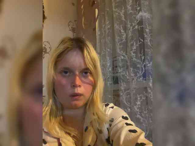 Pionchick's webcam live show