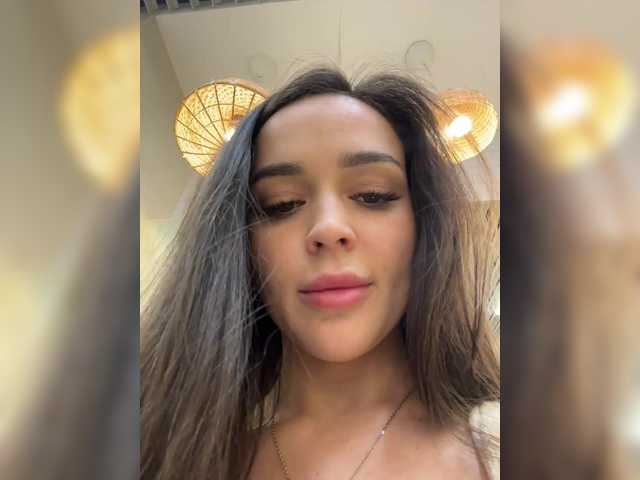 Sex chat gratuit in direct cu Sasha-Orlova pe BongaCams