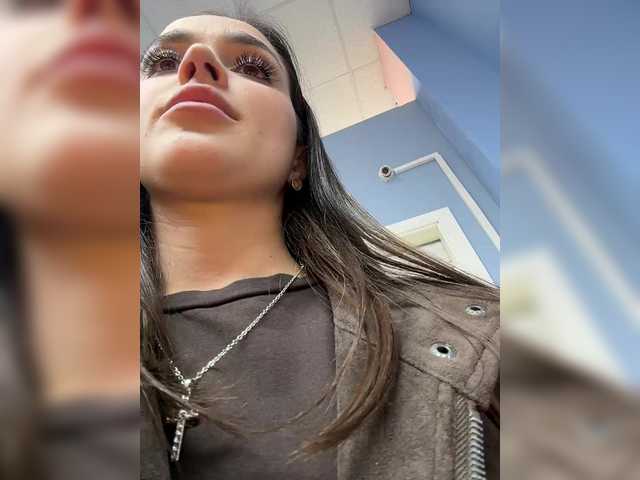 Sex chat gratuit in direct cu Sasha-Orlova pe BongaCams