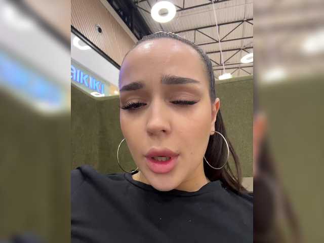 Sex chat gratuit in direct cu Sasha-Orlova pe BongaCams