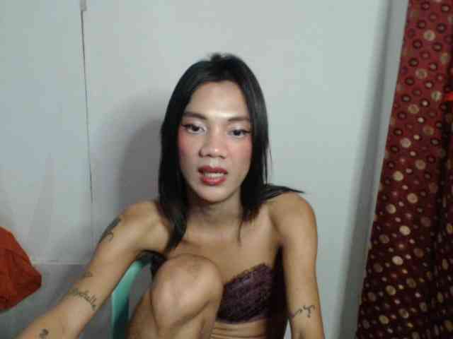 xWILDcucumberx Live Webcam on BongaCams