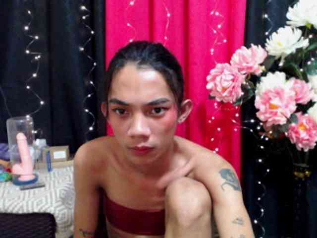 xWILDcucumberx Live Webcam on BongaCams