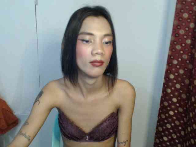 xWILDcucumberx Live Webcam on BongaCams