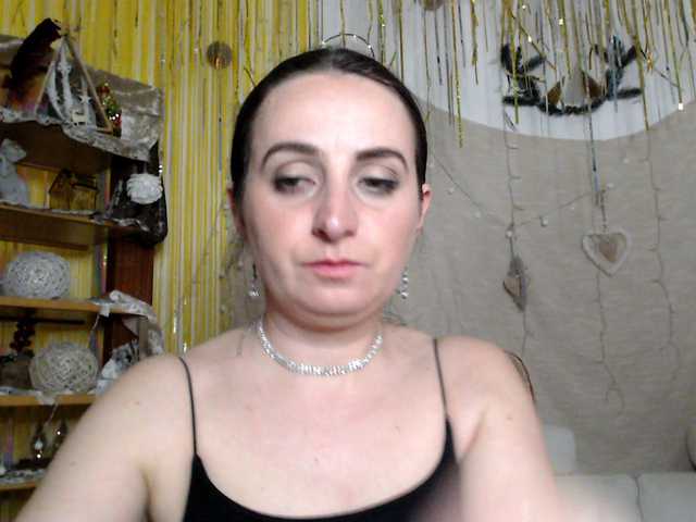 UWillMarryMyAss's BongaCams show and profile