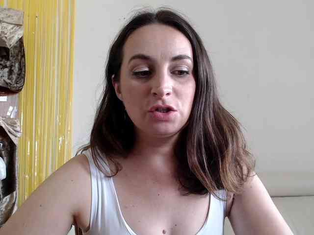 UWillMarryMyAss Live Webcam on BongaCams