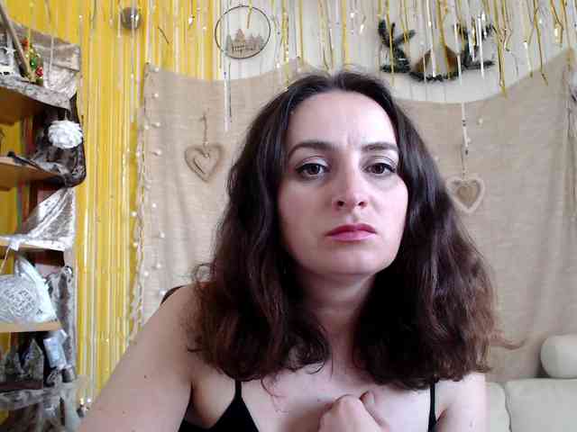 UWillMarryMyAss Live Webcam on BongaCams