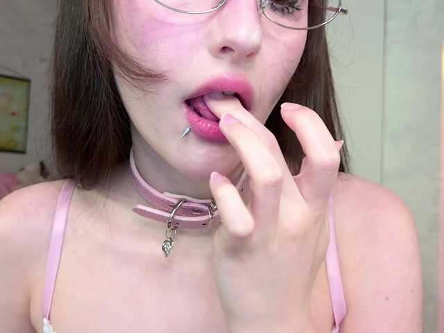 MiraJade's BongaCams show and profile