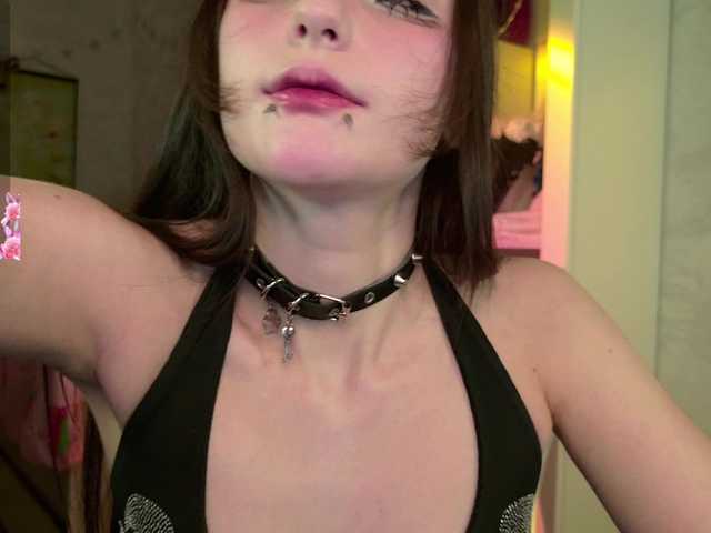 MiraJade's BongaCams show and profile