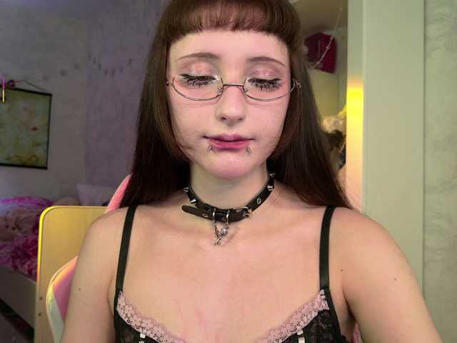 MiraJade's BongaCams show and profile