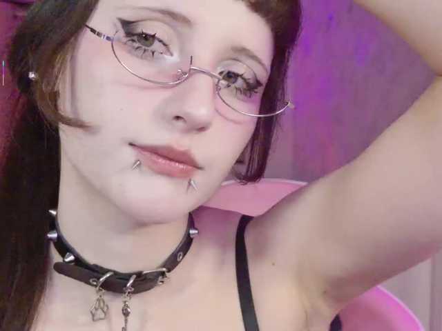 MiraJade's BongaCams show and profile