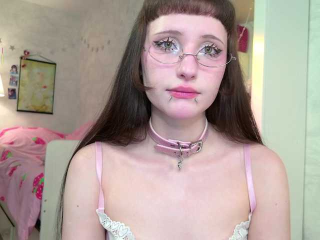 MiraJade's BongaCams show and profile