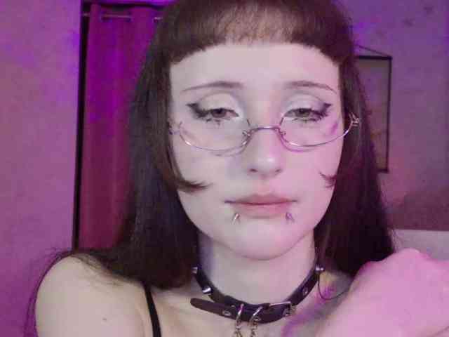 MiraJade Live Webcam on BongaCams