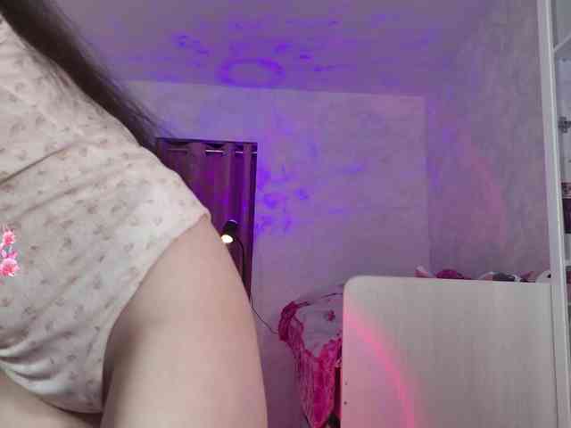 MiraJade webcam