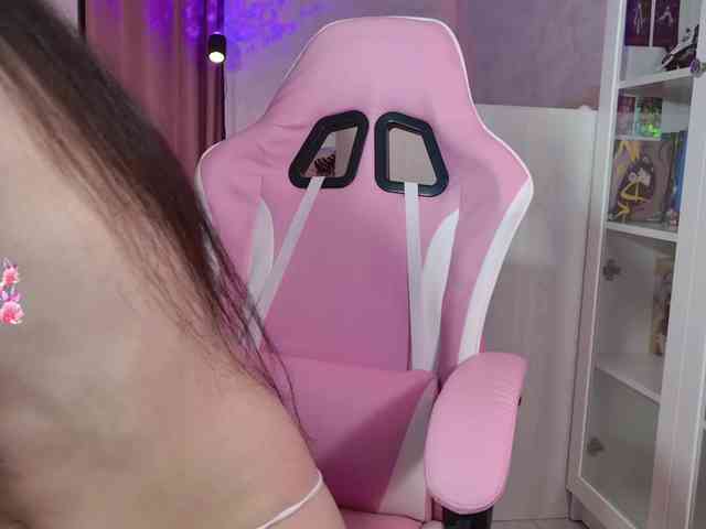 MiraJade webcam