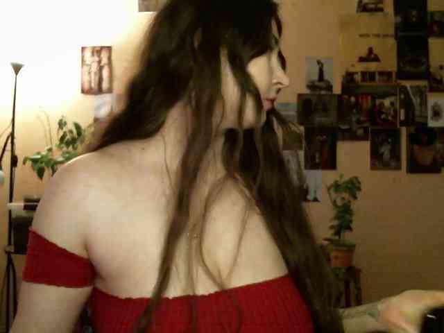 TemptingFable webcam