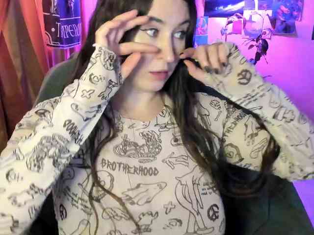 TemptingFable webcam