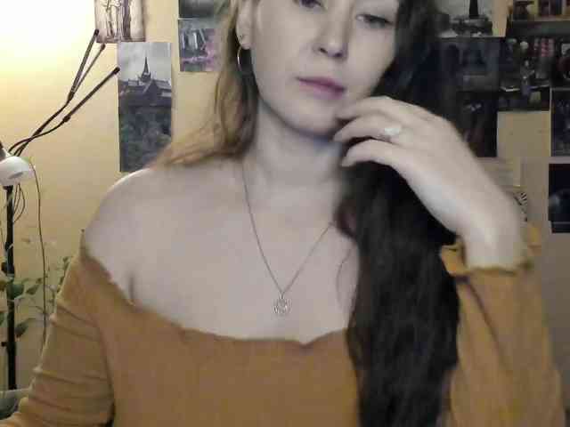 TemptingFable webcam