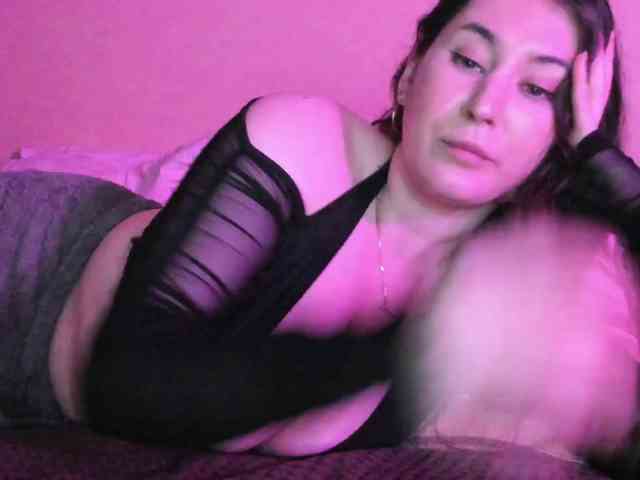 TemptingFable webcam