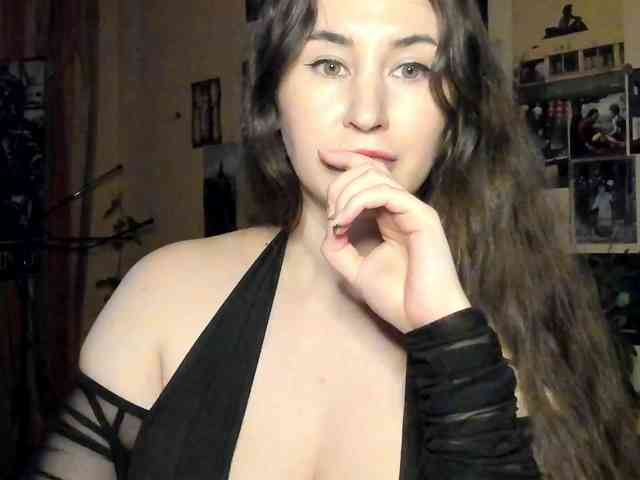 TemptingFable webcam