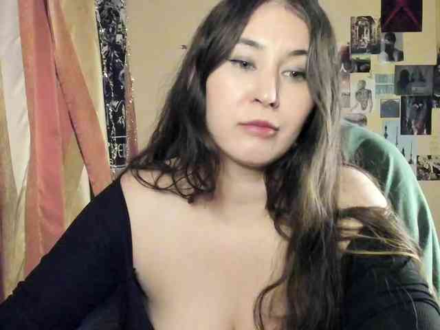 TemptingFable webcam