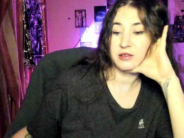 TemptingFable webcam