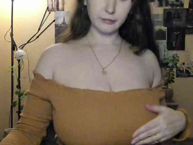 TemptingFable webcam