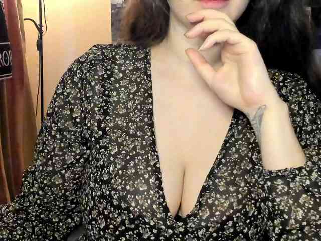 TemptingFable webcam