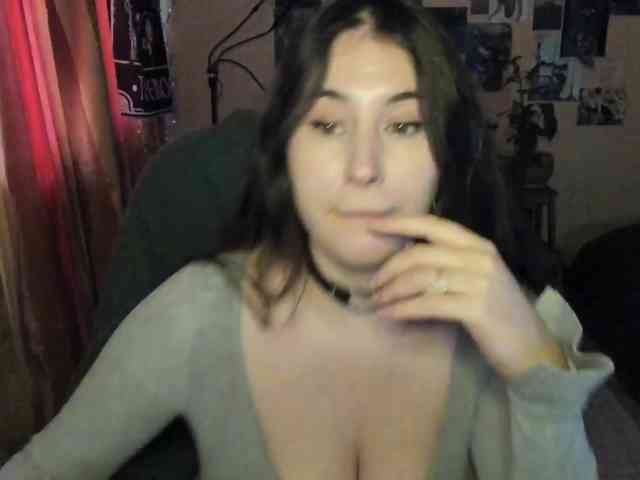 TemptingFable webcam