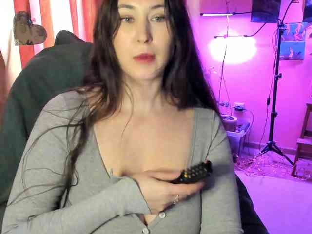 TemptingFable webcam