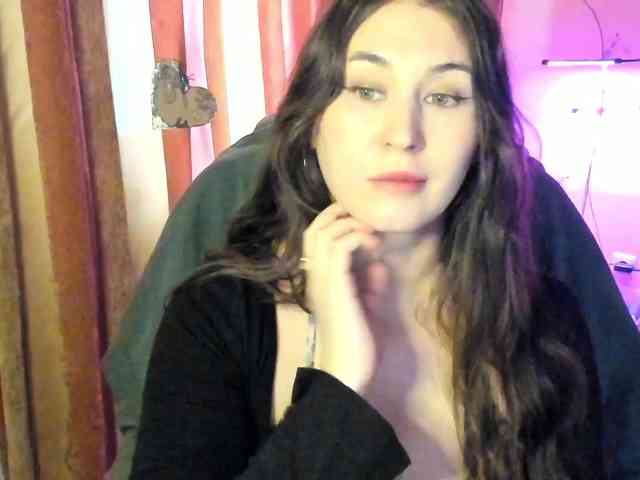 TemptingFable webcam