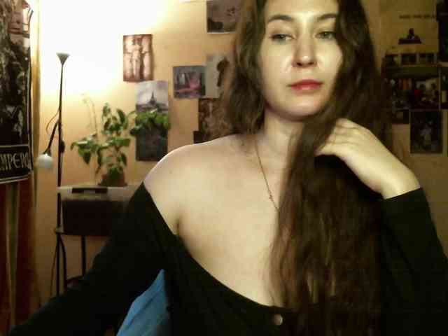 TemptingFable webcam