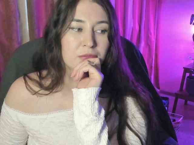 TemptingFable webcam