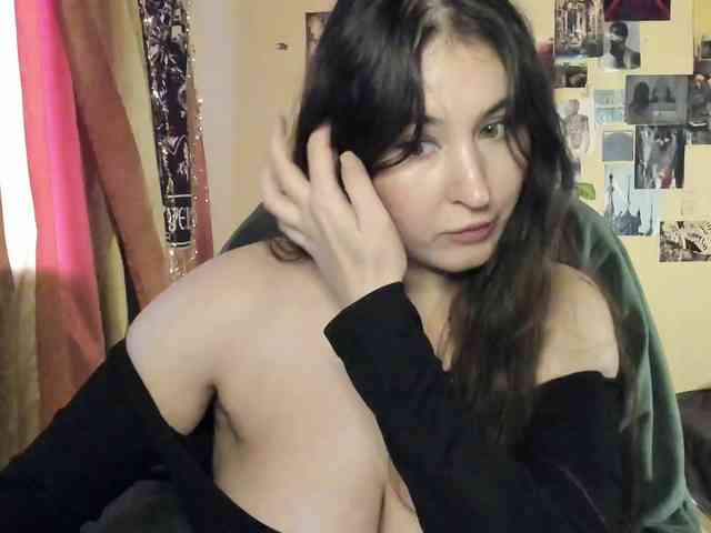 TemptingFable webcam