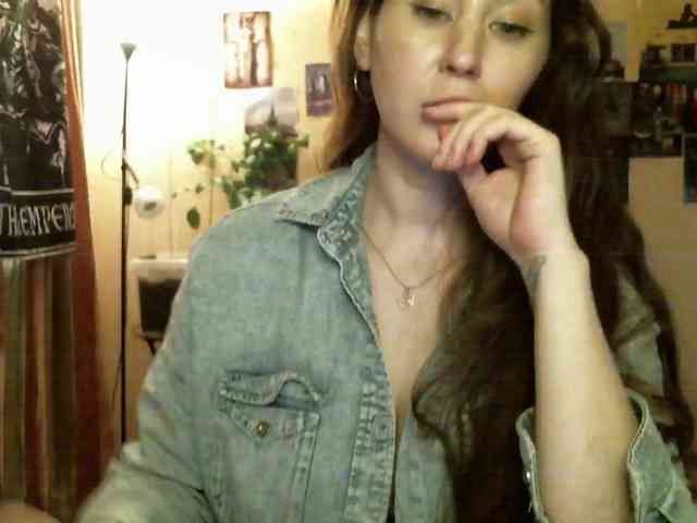 TemptingFable webcam