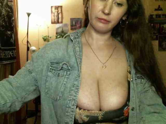 TemptingFable webcam