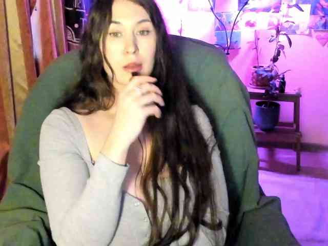 TemptingFable webcam