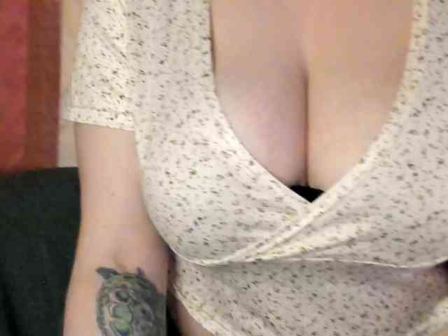 TemptingFable webcam