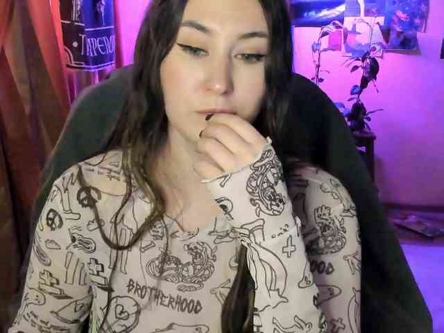 TemptingFable webcam