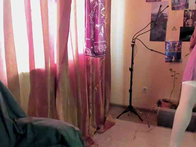 TemptingFable webcam