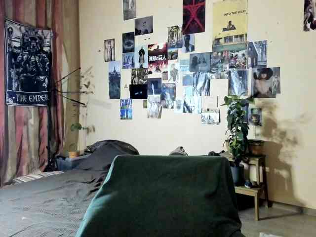 TemptingFable webcam