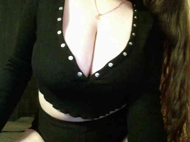 TemptingFable webcam