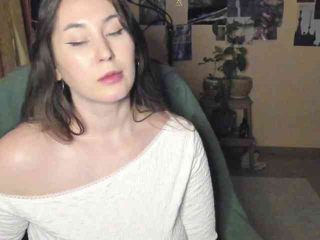 TemptingFable webcam