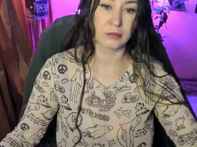 TemptingFable webcam