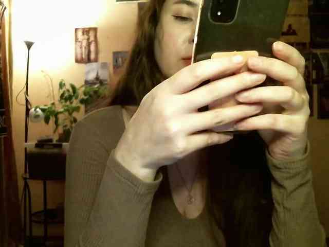 TemptingFable webcam