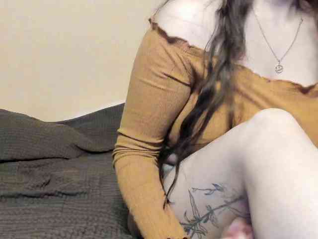 TemptingFable webcam